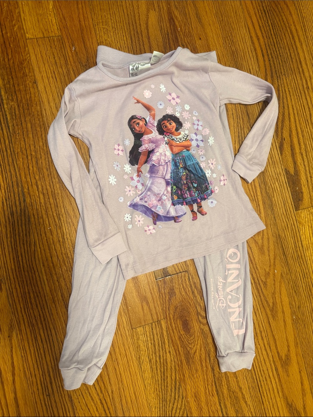 H&M Lilac Disney Encanto Girls Pajama Set
